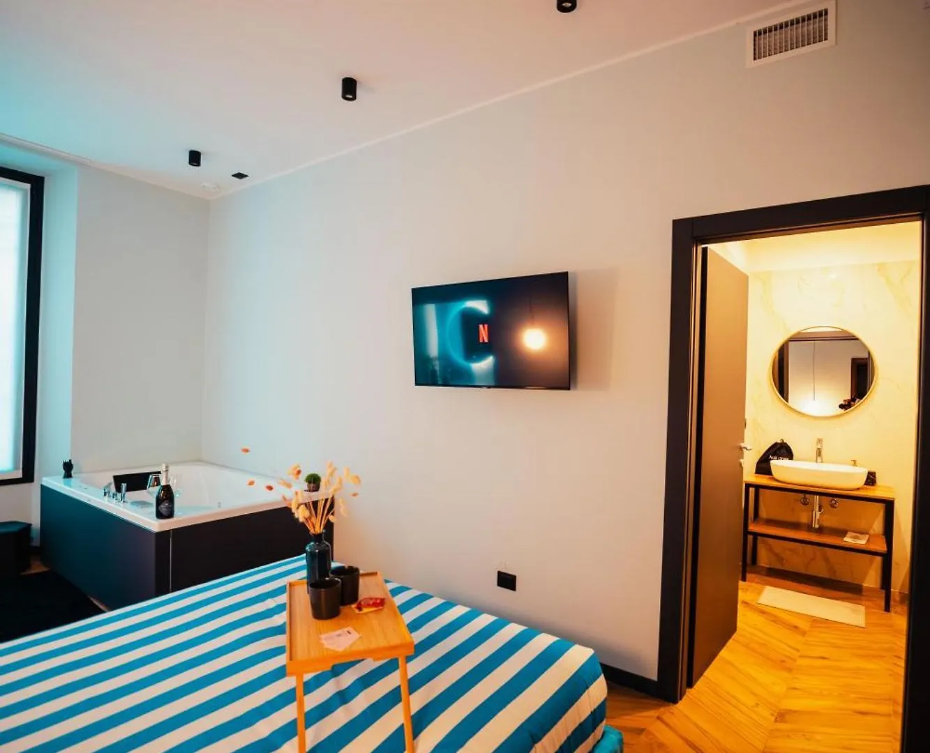 Διαμέρισμα Penelope'S Suite&Spa Con Parcheggio Privato Όπως